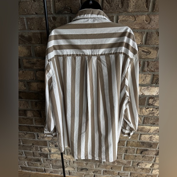 Aerie Good Day Button Down Shirt Striped
Beige Size Small P - Picture 8 of 15
